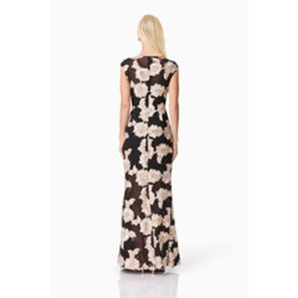 Elliatt Margaux Fit & Flare Gown in Black & Gold Floral Size XL - Picture 4 of 11